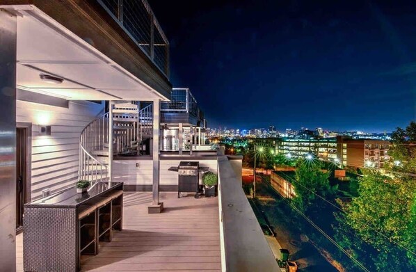 Terrace/patio - Two Luxury homes Sleep 20 with skyline views! (Nashville)