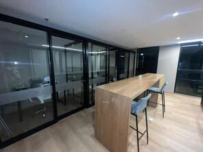 Dining - Apartamento Moderno en Teusaquillo - Centro Internacional - Bogotá, Colombia (Bogotá)