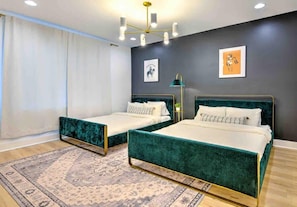 4 bedrooms, WiFi, bed sheets