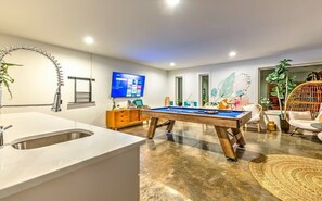 غرفة الألعاب