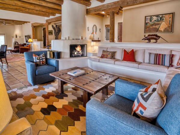 TV, fireplace - Casa San Miguel | Santa Fe Sanctuary with Views (Santa Fe)