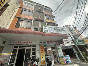 Front of property - OYO 1233 Yen Quyen Hotel (Da Lat)