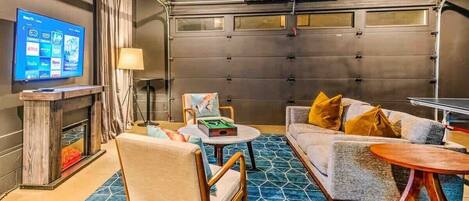 TV, fireplace, offices