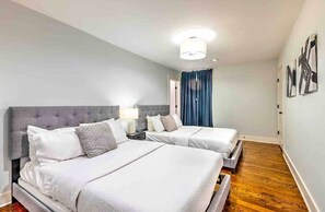 4 Schlafzimmer, Bügeleisen/Bügelbrett, WLAN, Bettwäsche