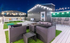 Terrace/patio - Huge 4 Bedroom Home 14 Big Beds Rooftop Deck (Nashville)