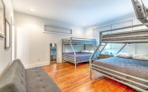 4 chambres, fer et planche à repasser, Wi-Fi, literie fournie