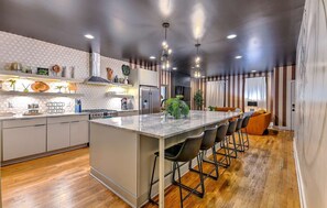 Uklassifisert bilde, 3 av 46, knapp