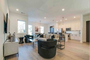 TV, offices - Two New Luxury Homes! Hot Tub + Game Room! (Nashville)