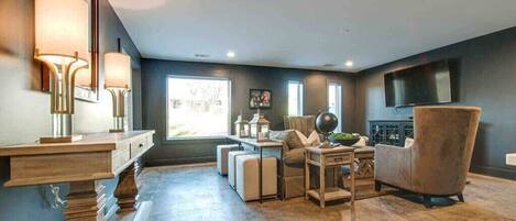 Téléviseur, bureau