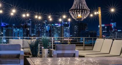 Rooftop Pool Table Gulch! City Views! 15 beds!