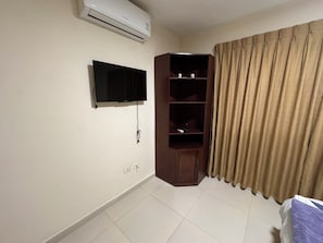 Free WiFi - Surbackpackers (Santa Cruz)