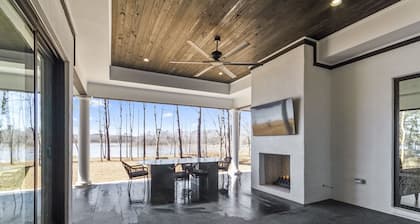 Lake Views on Lake Tuscaloosa