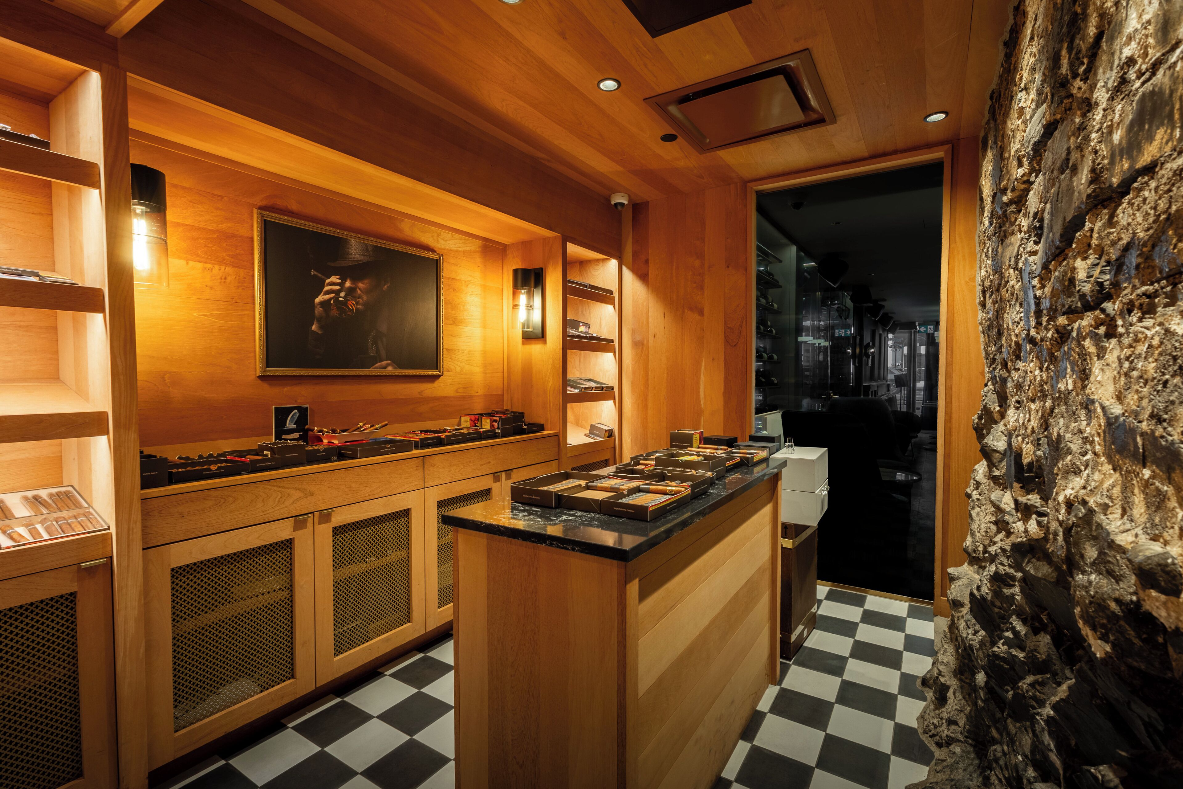 3 bars, bar à cocktails