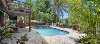 Private Waterfront Oasis w/Heated Pool/Hot Tub & Dock, Close to Everything!