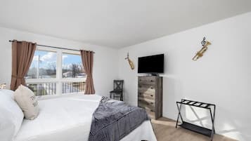 2 Schlafzimmer, BĂŒgeleisen/BĂŒgelbrett, Reisekinderbett, WLAN