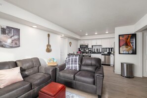 TV, fireplace, offices