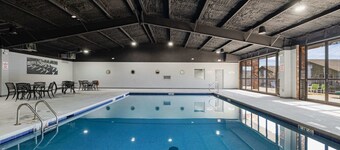 106-Walk to Downtown & Landing | Pools + No Stairs