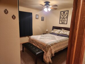 4 bedrooms, WiFi, bed sheets