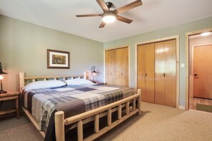 Cabin, Multiple Beds (Camp Dancing Bears -Classic Retreat) | 3 bedrooms