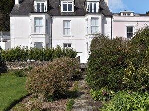 Exterior - 3 bedroom accommodation in St Mawes (St Mawes)