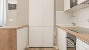 Coffee/tea maker, fridge, microwave, oven - Los Piolets - 3 Dormitorios y Recién Reformado (Jaca)
