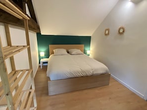 3 bedrooms, WiFi
