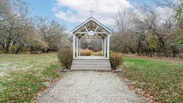 Enceinte de lâhĂ©bergement