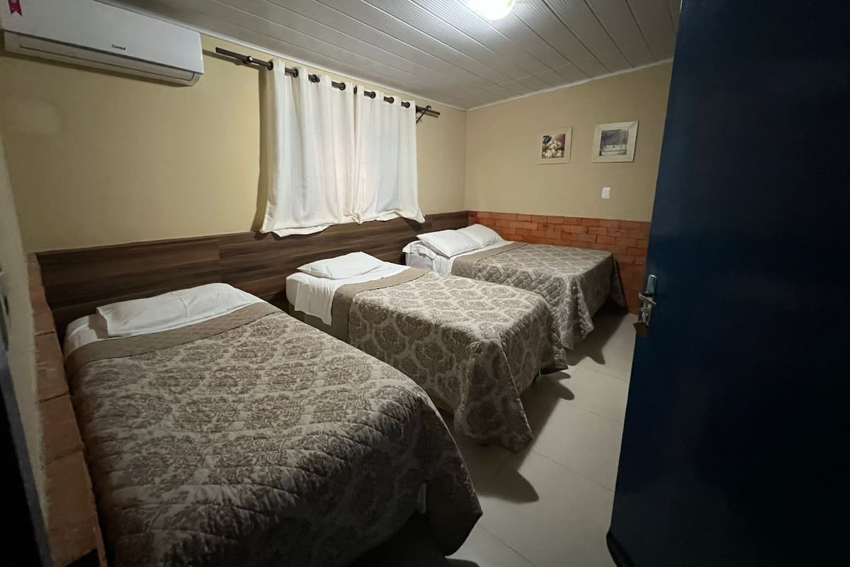 Basic Quadruple Room | Free WiFi