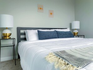 Desk, iron/ironing board, free WiFi, bed sheets