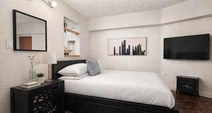 Cute & Cozy Mount Pleasant Gem near Park!