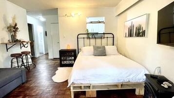 Desk, iron/ironing board, travel crib, WiFi
