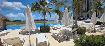 Marea condo vista espectacular 4pax