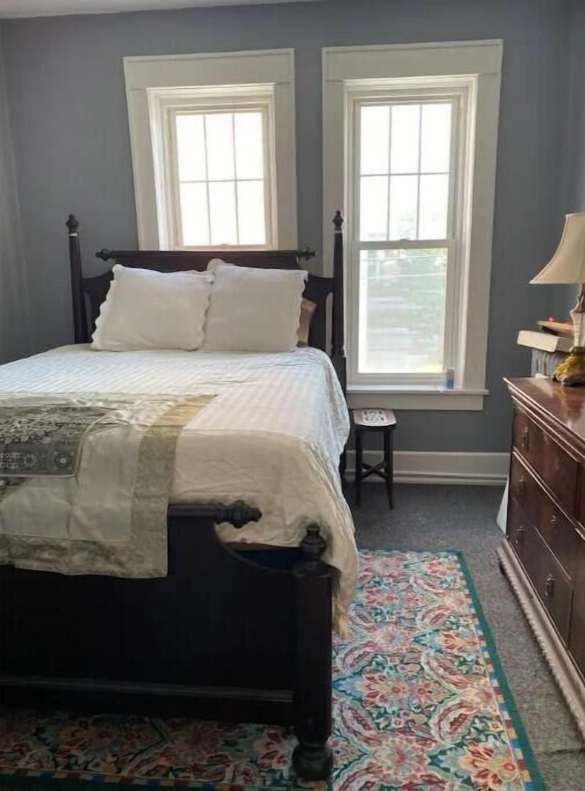 3 Schlafzimmer, Zimmersafe, Schreibtisch, Bügeleisen/Bügelbrett