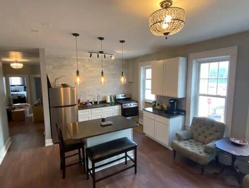 Centrally Located 3 BR Suite with Stylish Upgrades
