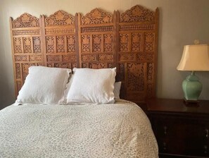 3 bedrooms, in-room safe, desk, iron/ironing board