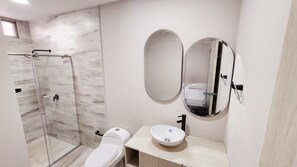 Exklusivt dubbelrum | Badrum