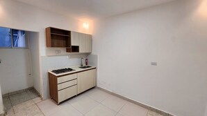 Habitación clásica con 2 camas individuales, 2 camas individuales | Cocina privada