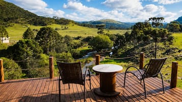 Kabin | Tempat makan outdoor