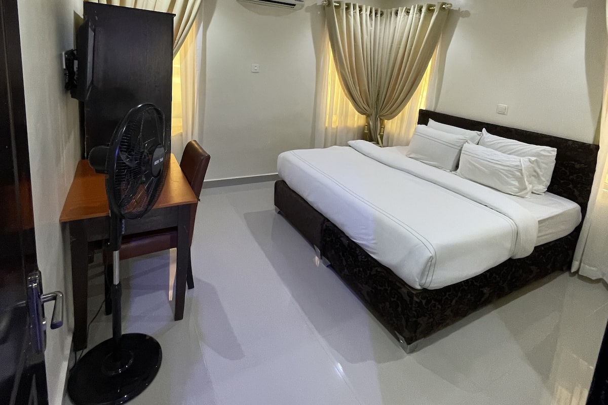 2 bedrooms, free WiFi