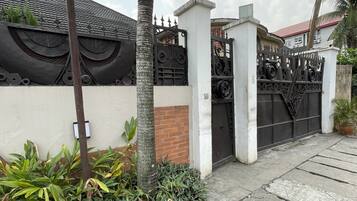 Bagian depan properti