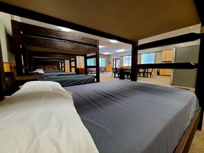 Cabin - Legacy Lakeside Resort  (Clitherall)