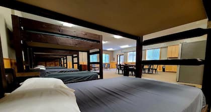 Legacy Lakeside Resort