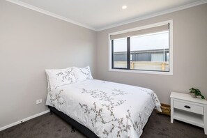 4 Schlafzimmer, Bügeleisen/Bügelbrett, kostenloses WLAN, Bettwäsche