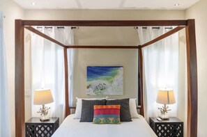 4 bedrooms, free WiFi, bed sheets - Wonderful home in GBC w/ Inf. pool 5 min to surf (Provincia de Guanacaste)
