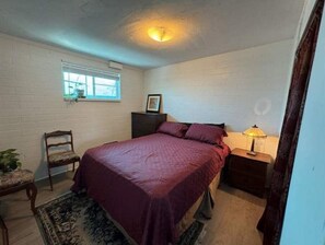 2 quartos, cofres nos quartos, escrivaninha, Wi-Fi
