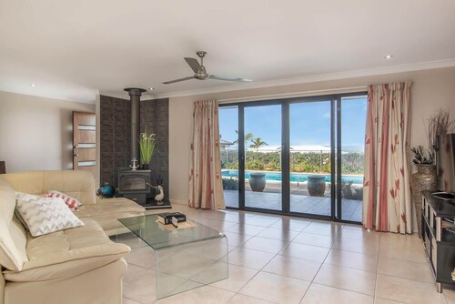 Coastal Comfort with Fraser Island Views