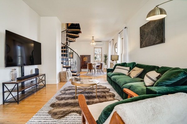 Saint Paul Vacation Rental | 2BR | 2BA | 1,150 Sq Ft | Stairs Required