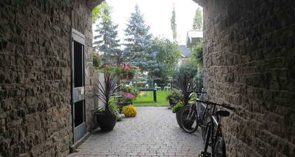 Baldachin Inn