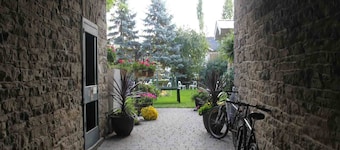 Baldachin Inn