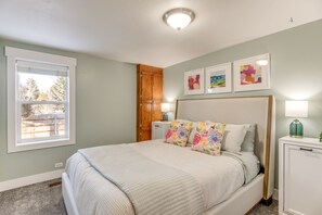 1 bedroom, travel cot, WiFi, bed sheets - Rexburg Escape w/ Fenced Yard + Covered Patio! (Rexburg)